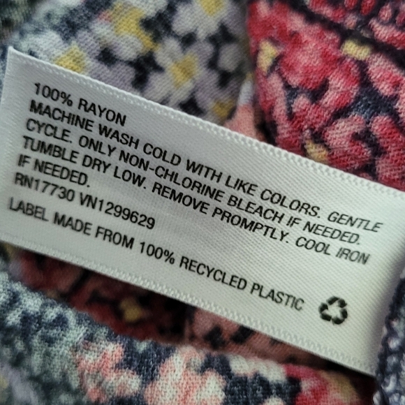 Knox Rose Patchwork Floral Boho Flowy Top - Picture 9 of 9